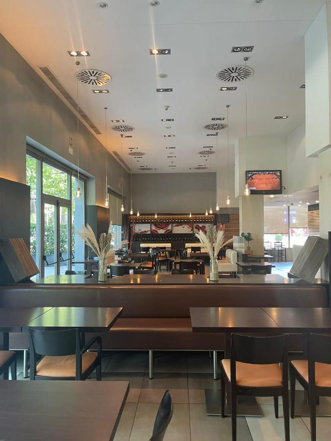 Hotel Ibis Barcelona Mollet Mollet del Vallès Exteriér fotografie
